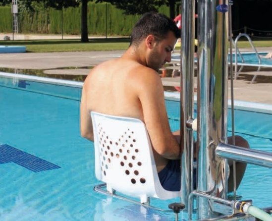 Plataformas salvaescaleras para silla de ruedas en España Soluciones accesibles con plataformas salvaescaleras en España